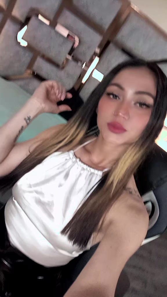 @🐇helenn Olguin 😘🖤