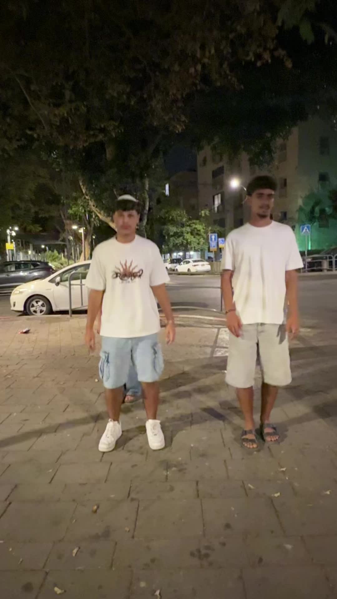 @AVIV