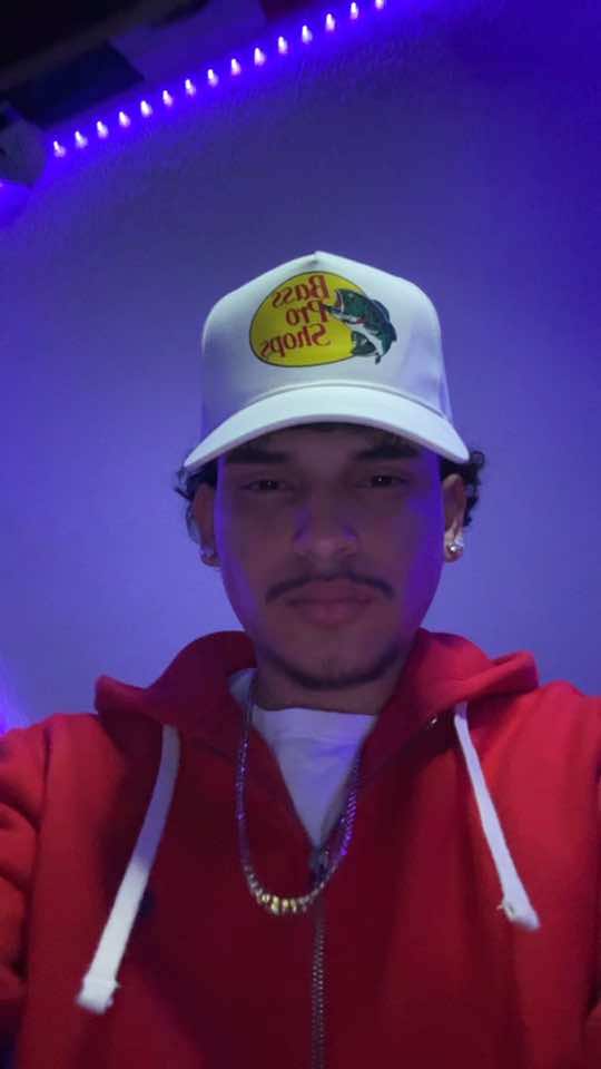 @POLLITO 🐣