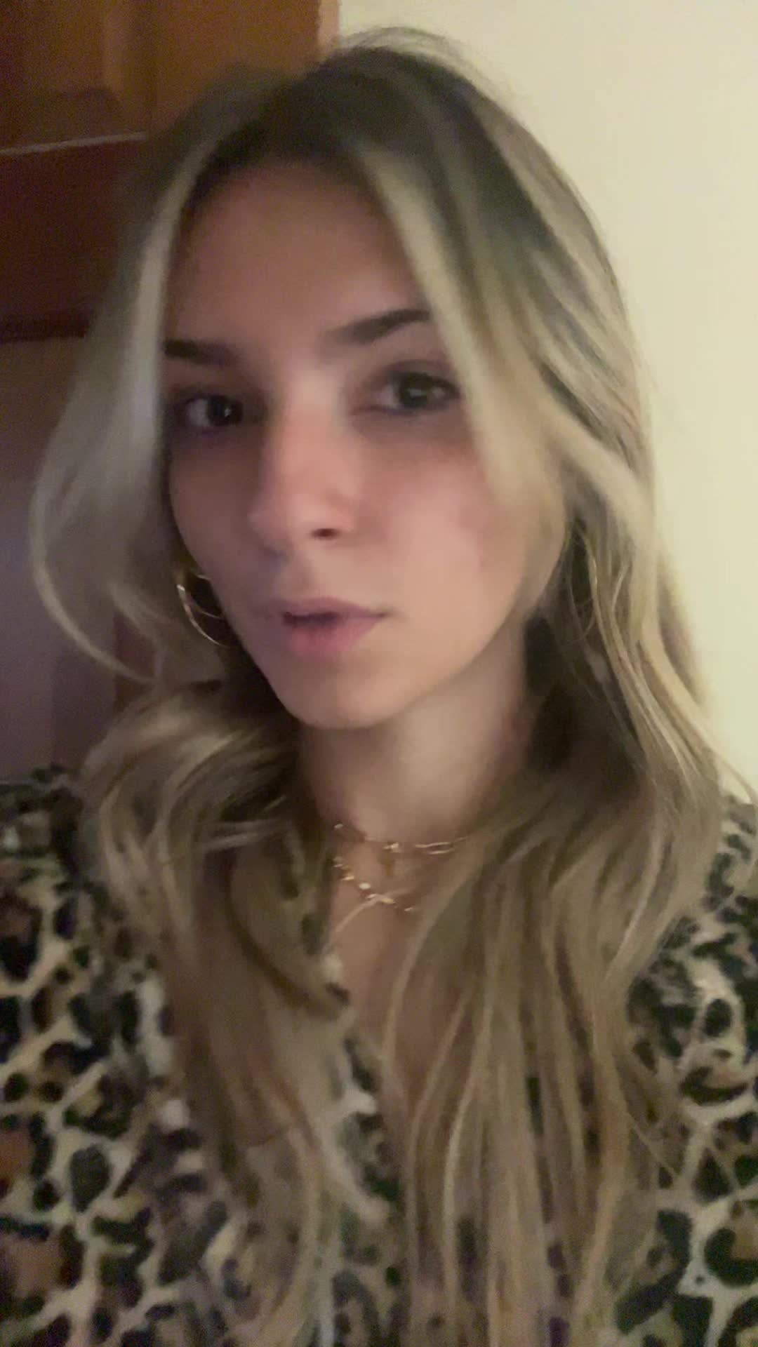 @izzuhbelluh ๐ค