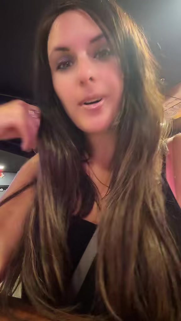 @Barefootmamamn