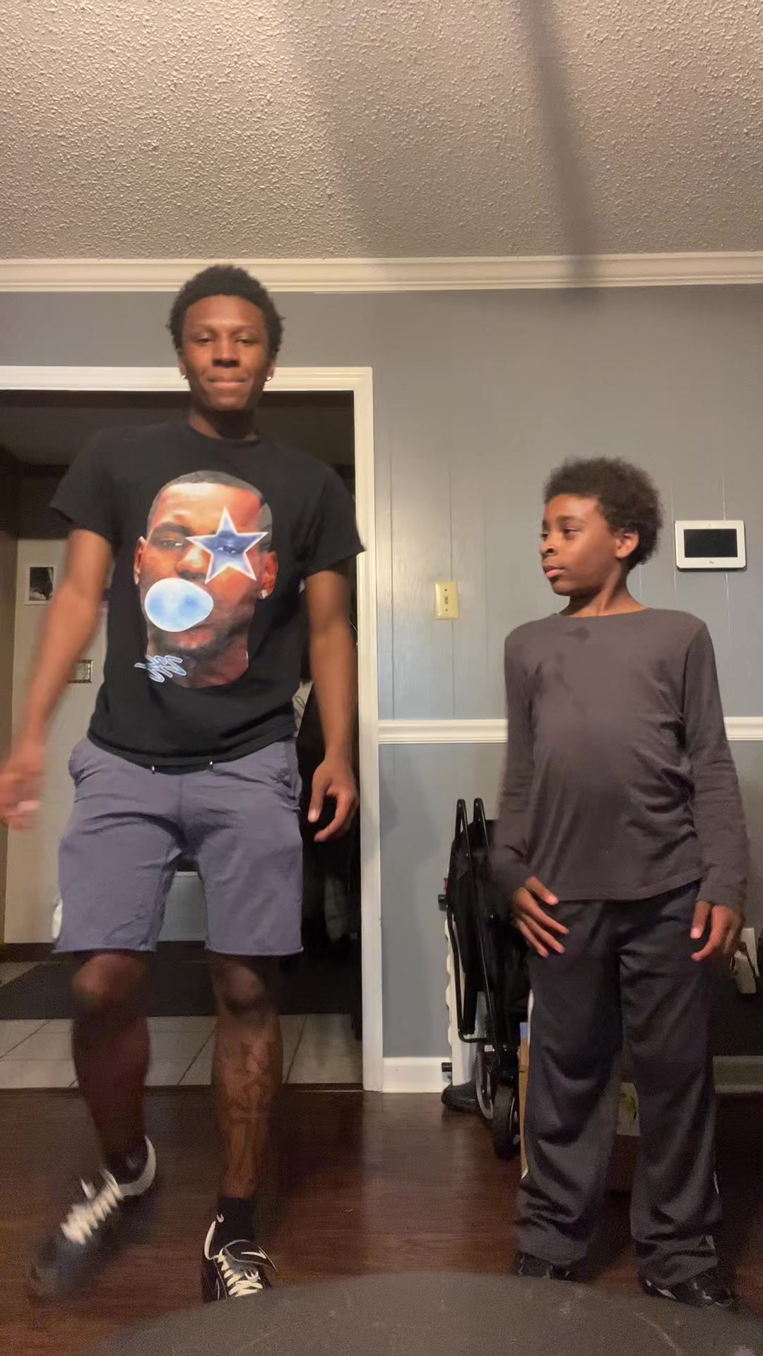 @useruno