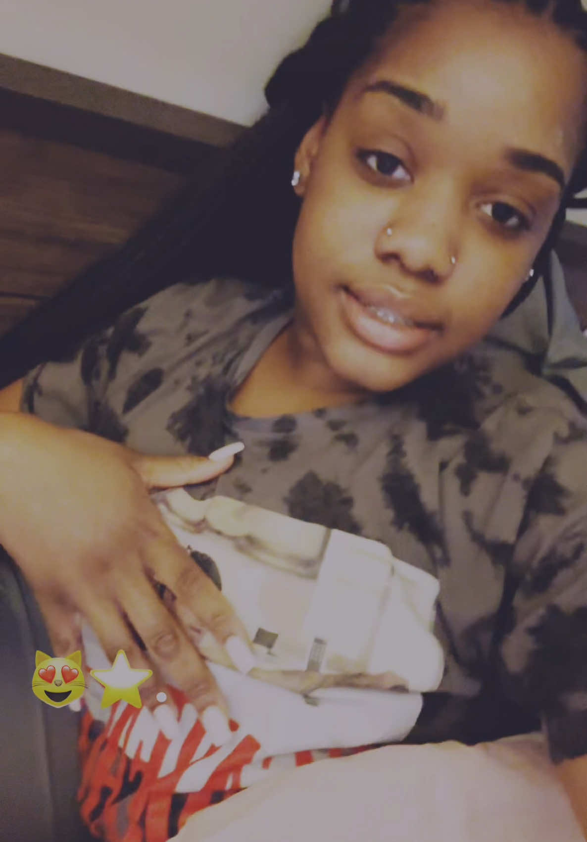 @theyluvvkaa