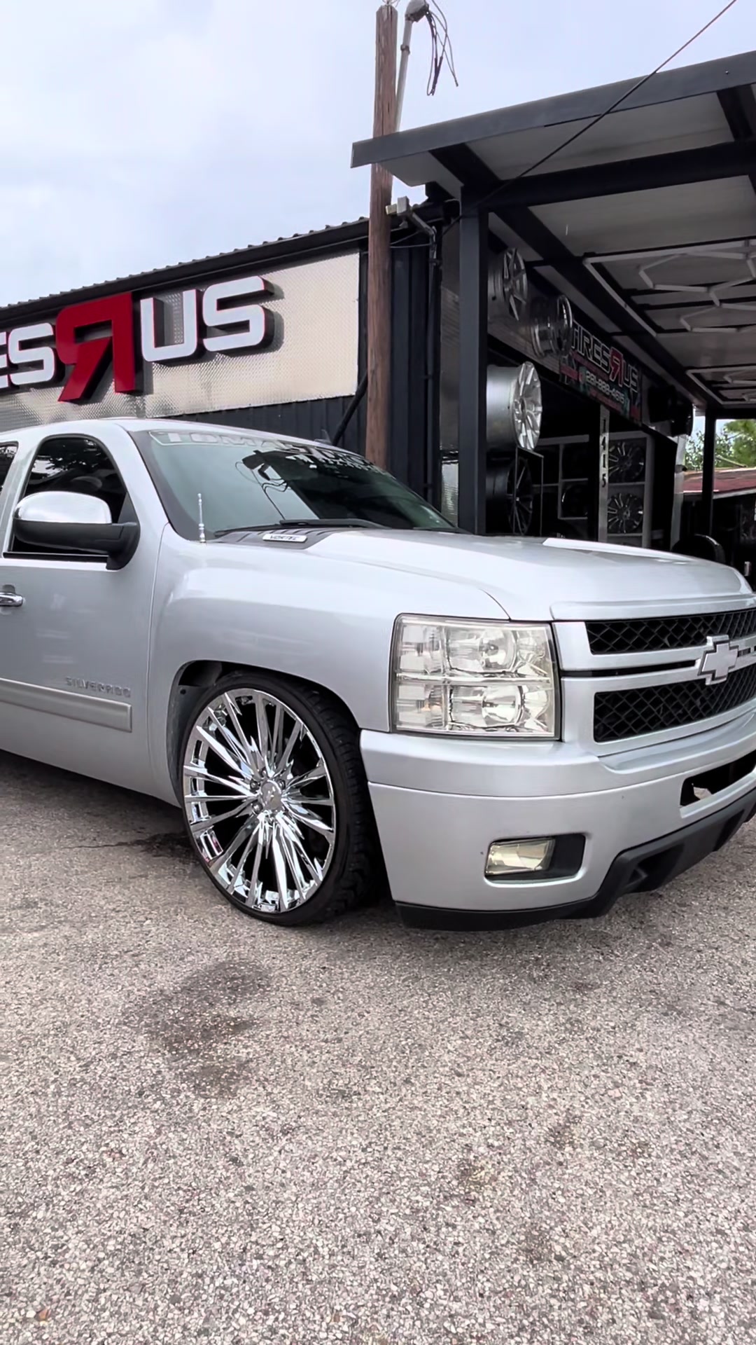 @Tires R Us