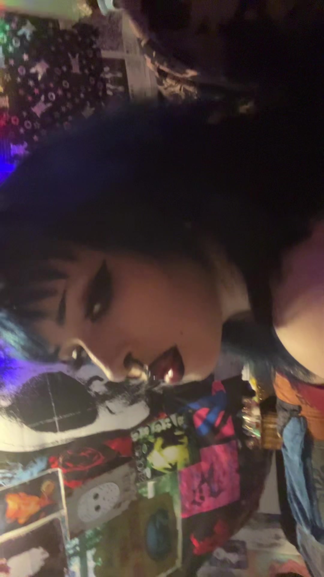 @xena