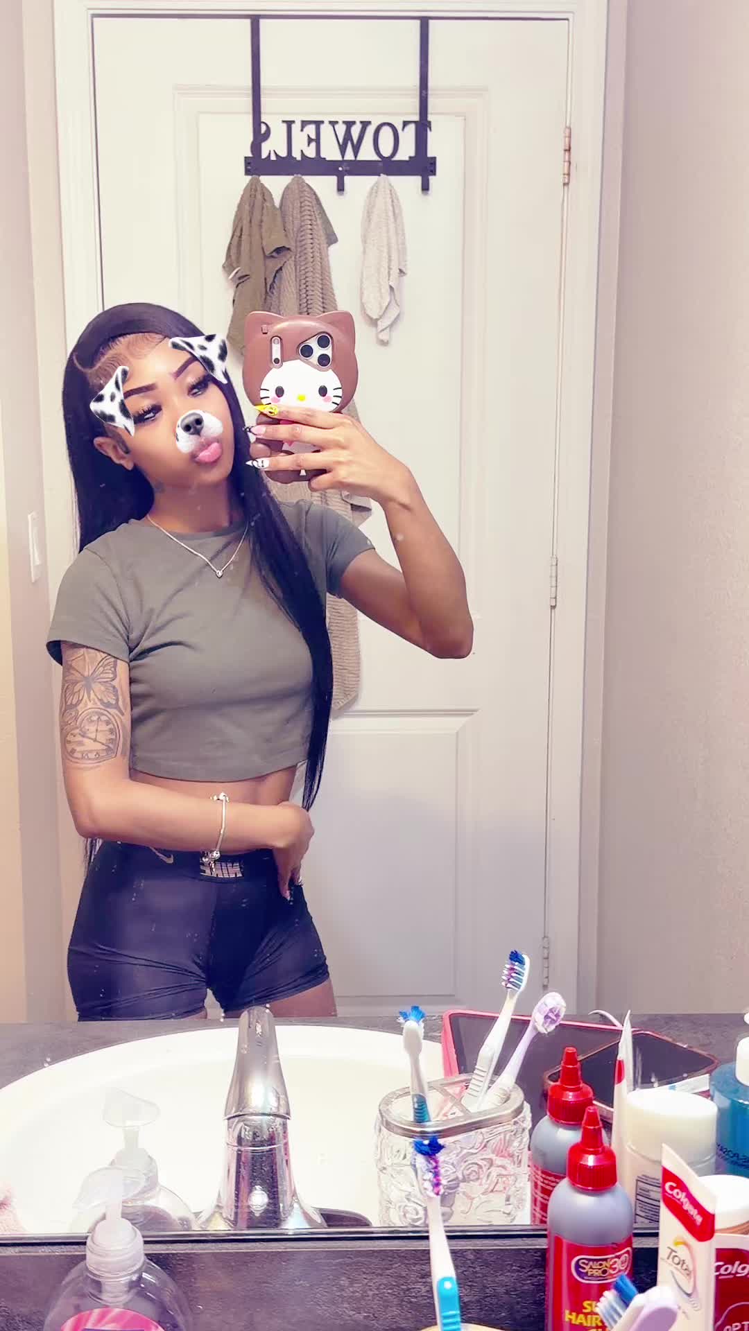 @Aunyste🎀🫧 (hon•es•ty)