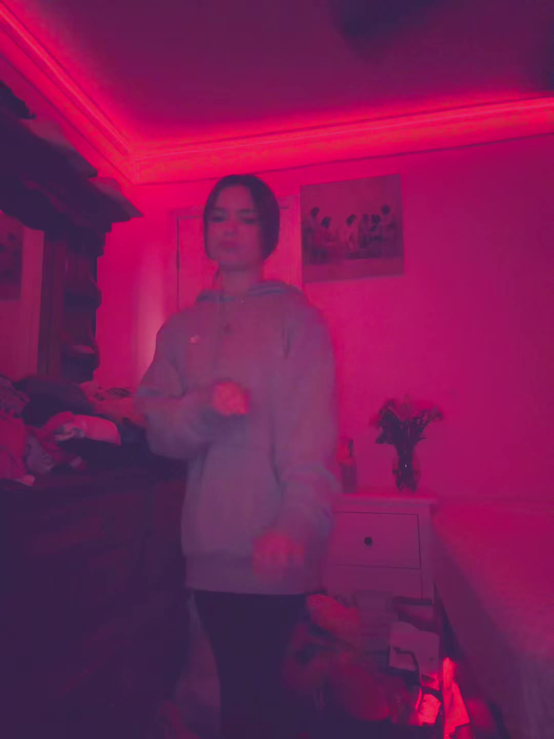 @Mia12341?