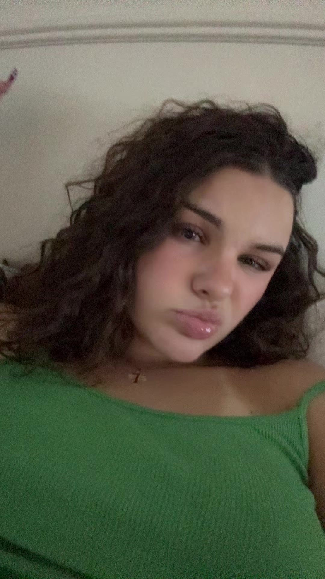 @⃟