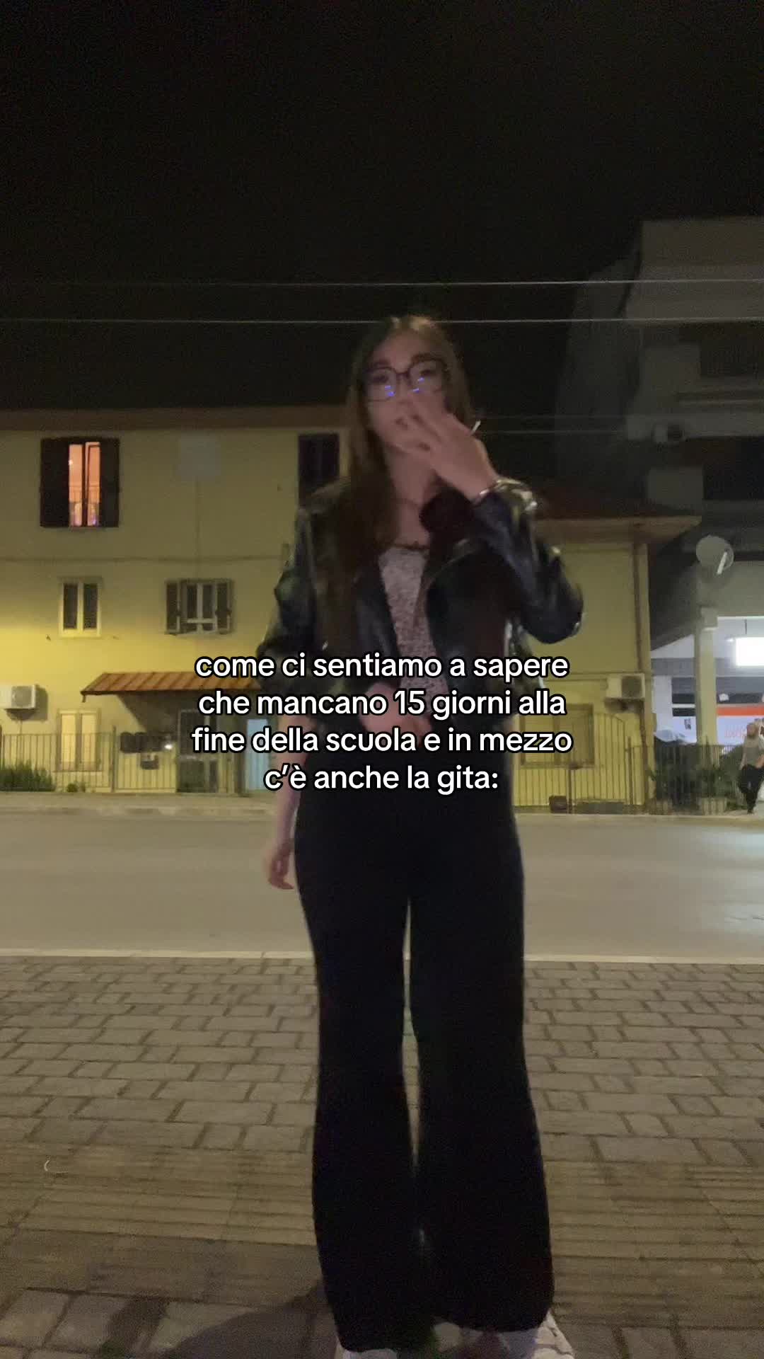 @👩🏼👩🏻