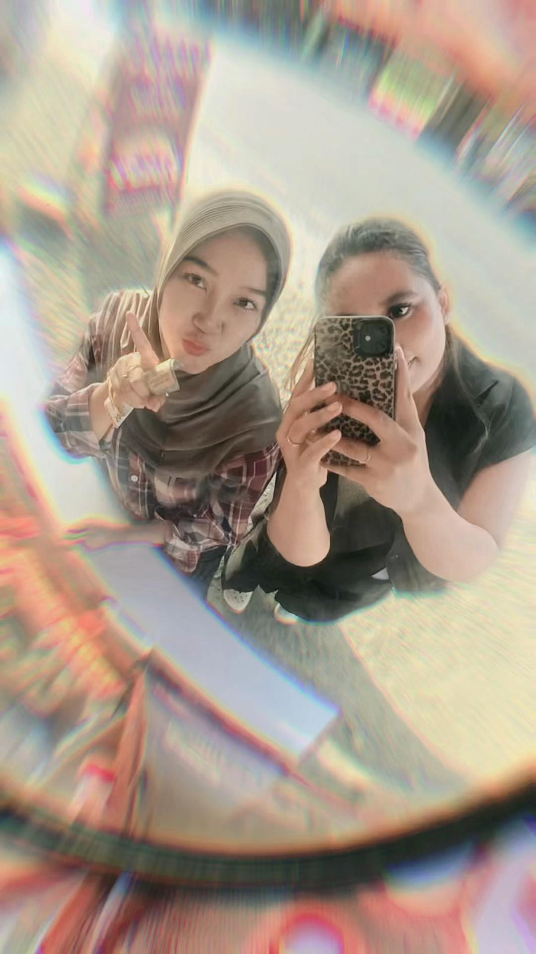 @Incesss🤡