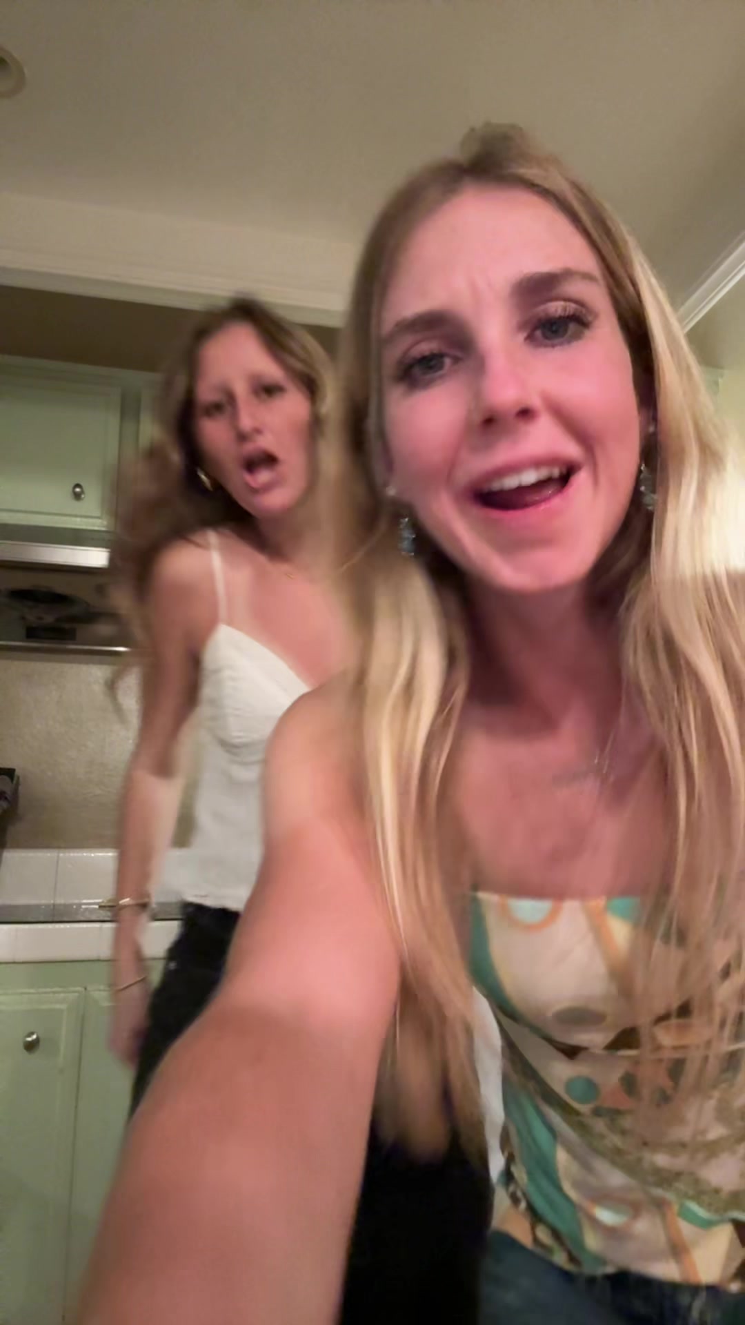 @kaitlinnn