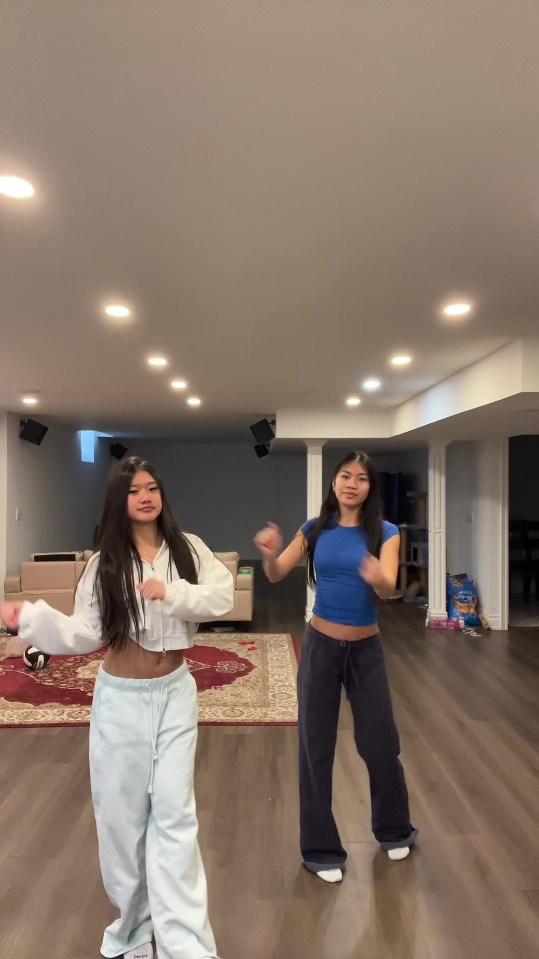 @eliseandsophia