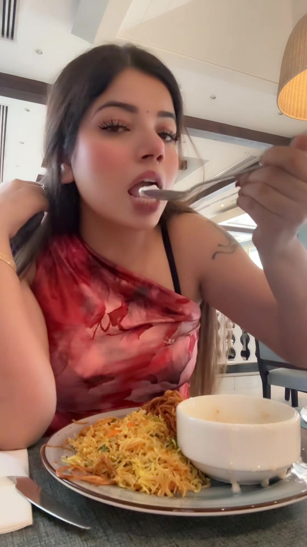 @Ayesha🇨🇦