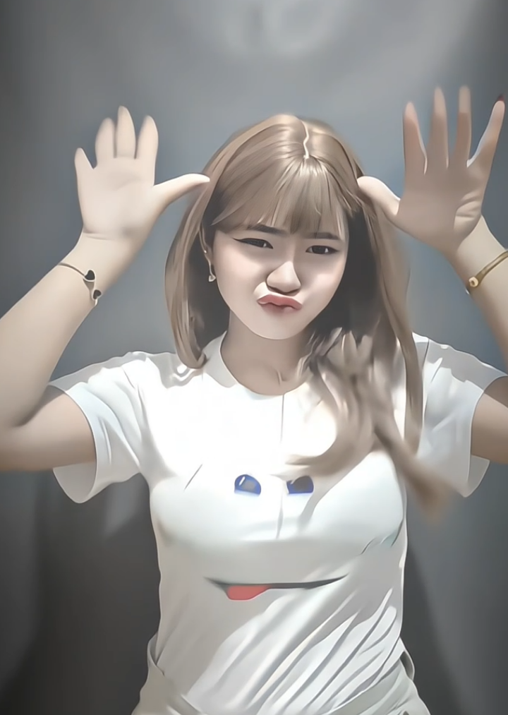@𝙍𝙀𝙔𝙔 𝙭 𝙀𝙑𝙀𝙍𝙔𝙊𝙉𝙀