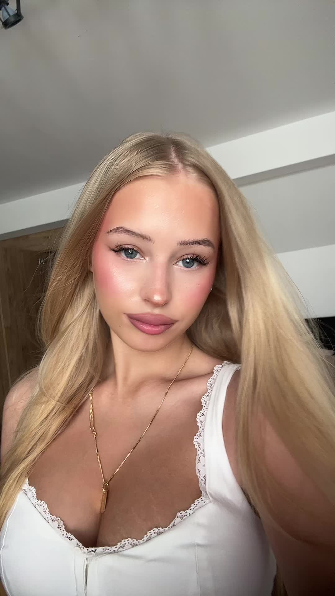 @𝒦