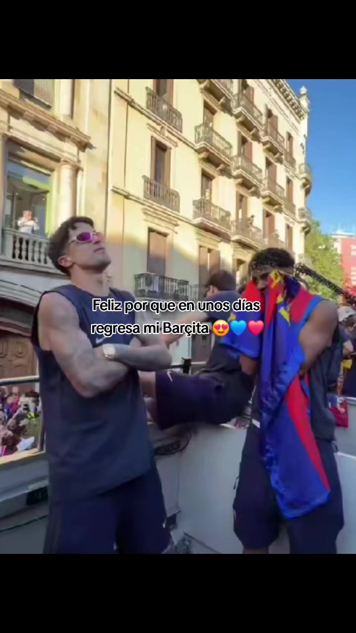 @Dêbôrâ_💙❤️