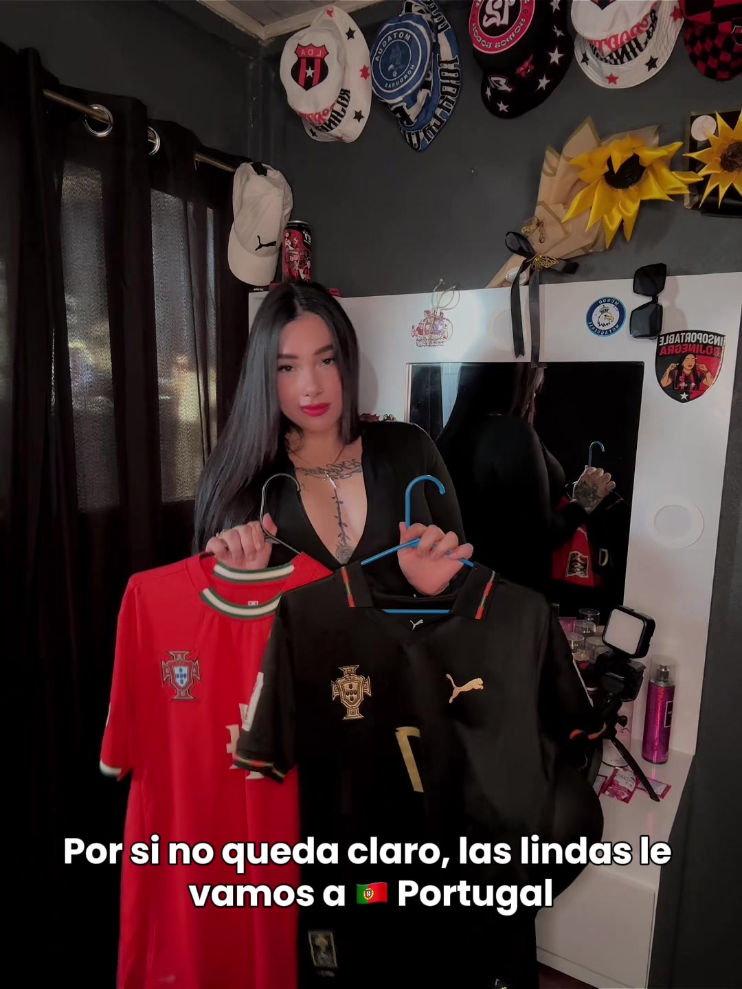 @❤️INSOPORTABLE ROJINEGRA🖤