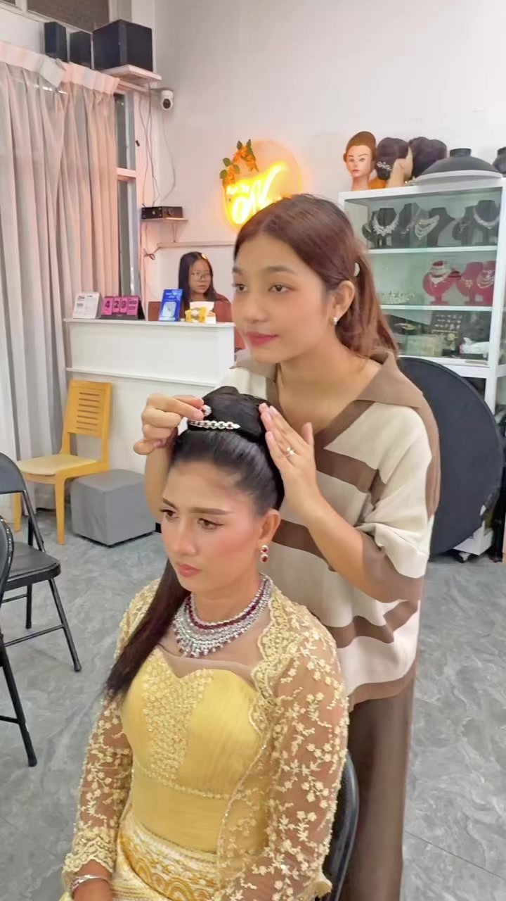 @MUA Yatanar