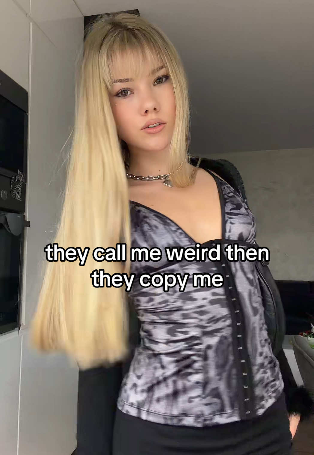 @༺♱༻