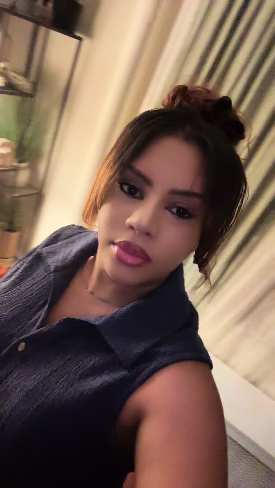 @WhoseMomIsThis?