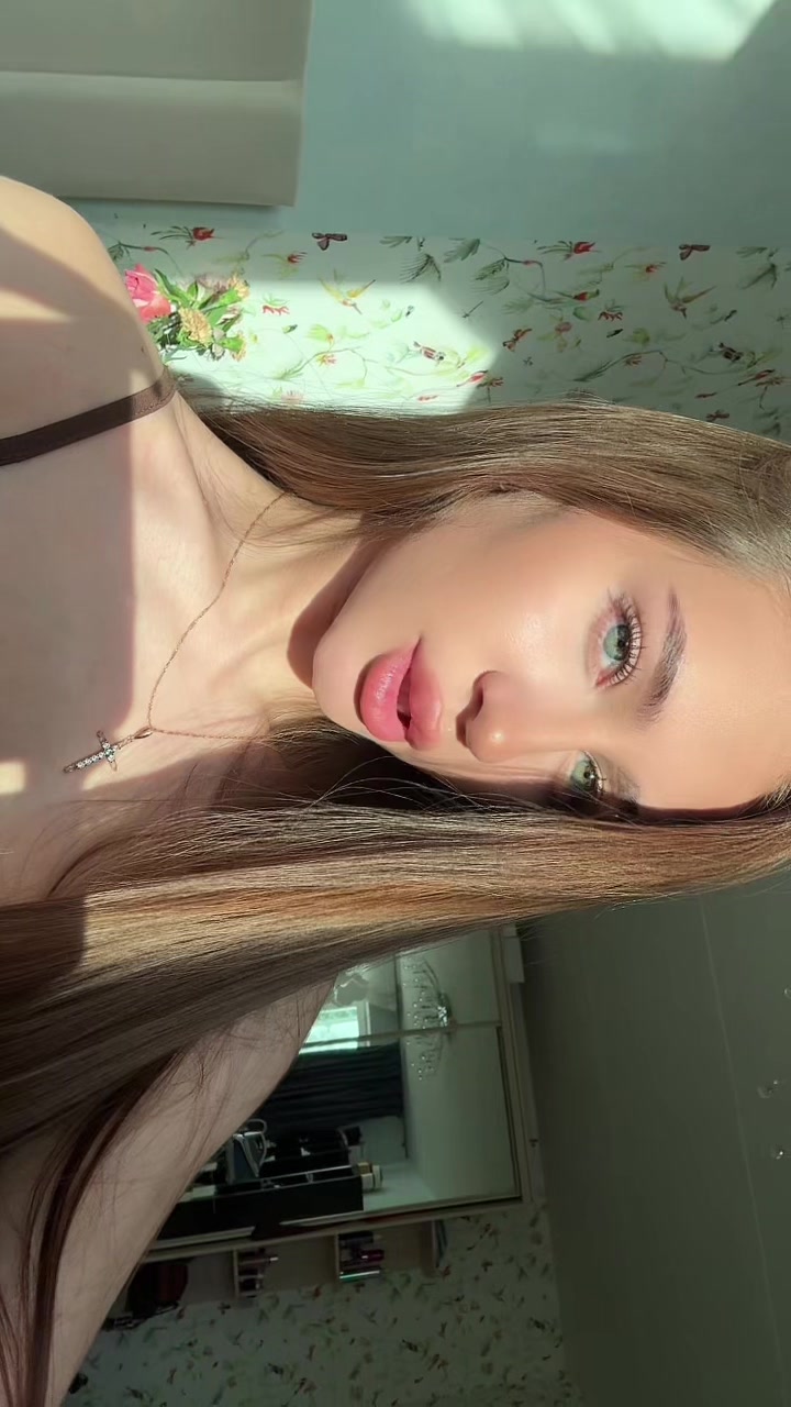 @glosslips