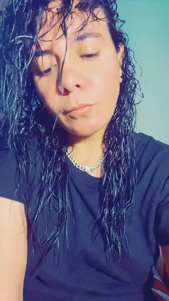 @🦦
