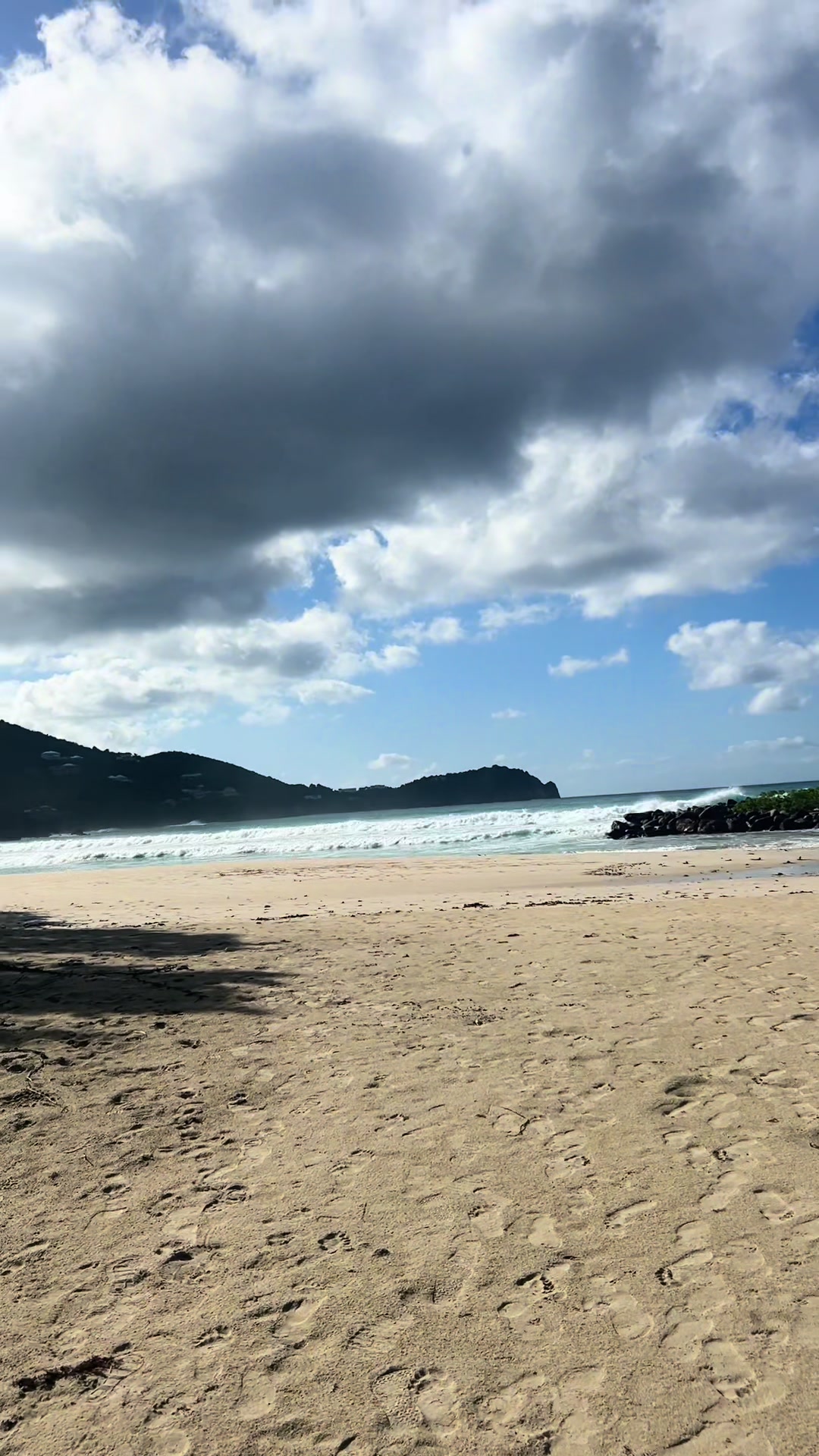 @Ameri🇻🇨