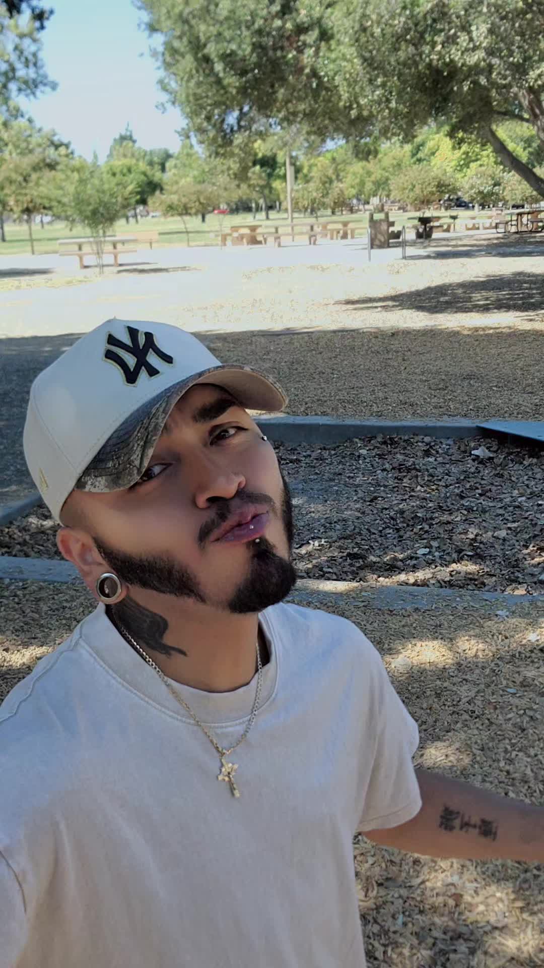 @🖤🤍Carlithos🤍🖤