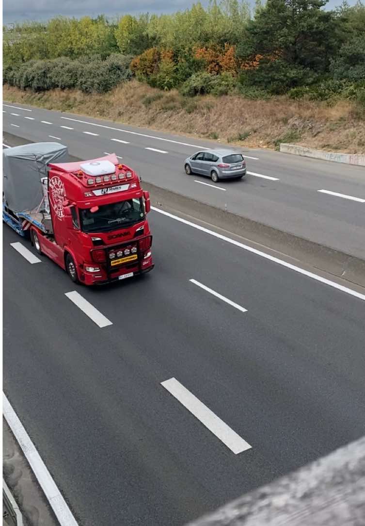 @LEOPNSX_TRUCKSPOTING🇫🇷🚨