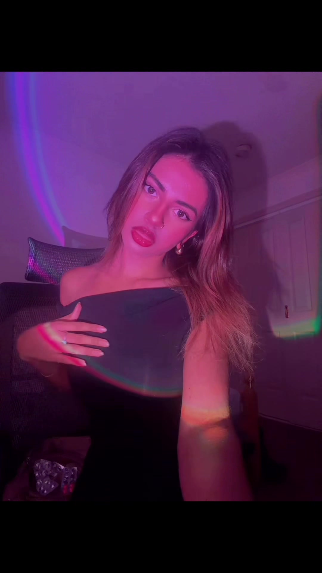 @Y💋ྀིྀི
