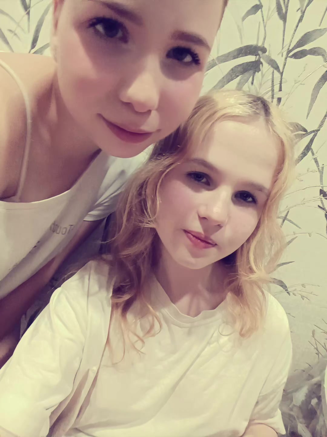 @яблоко.