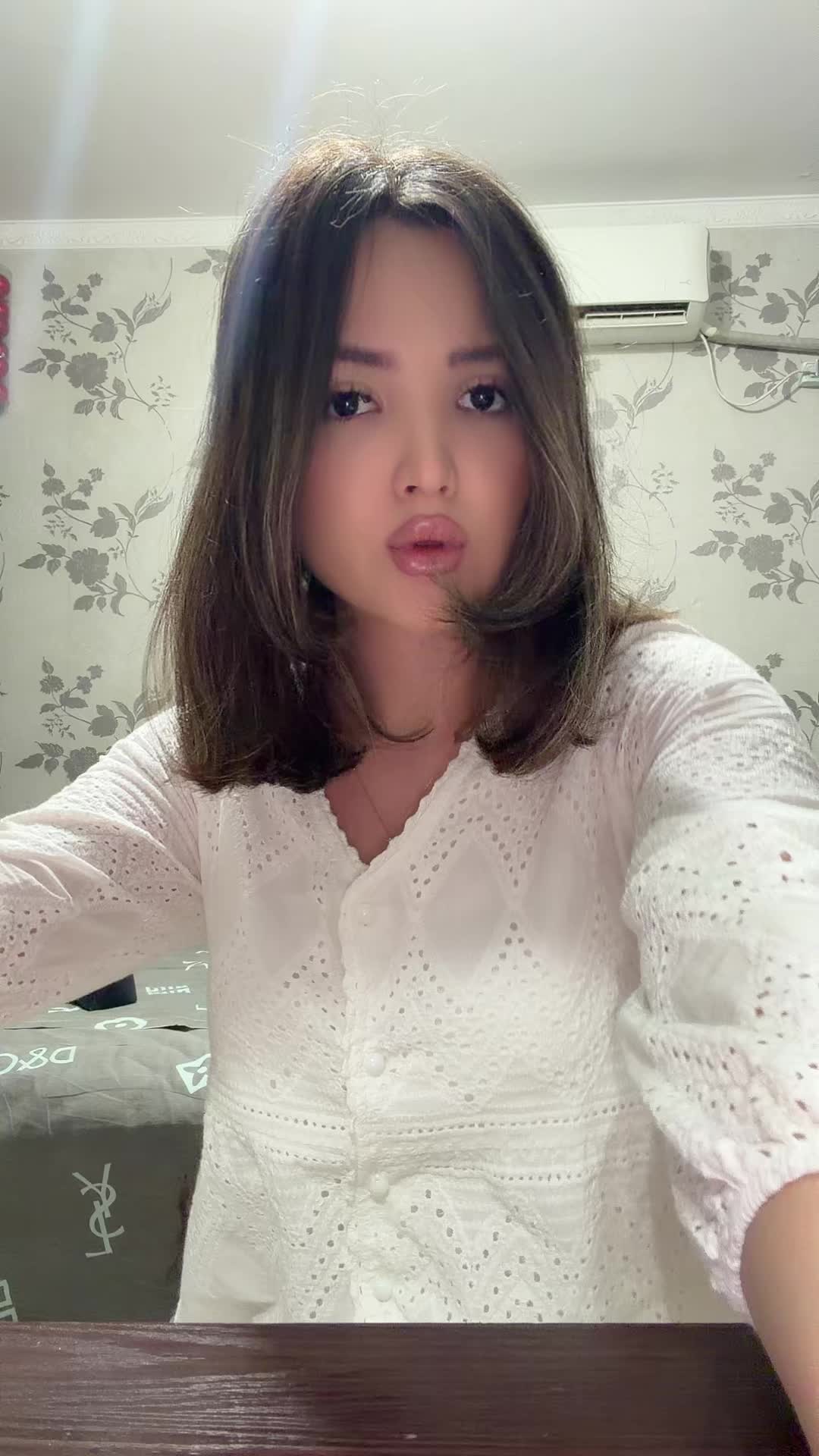 @Karina