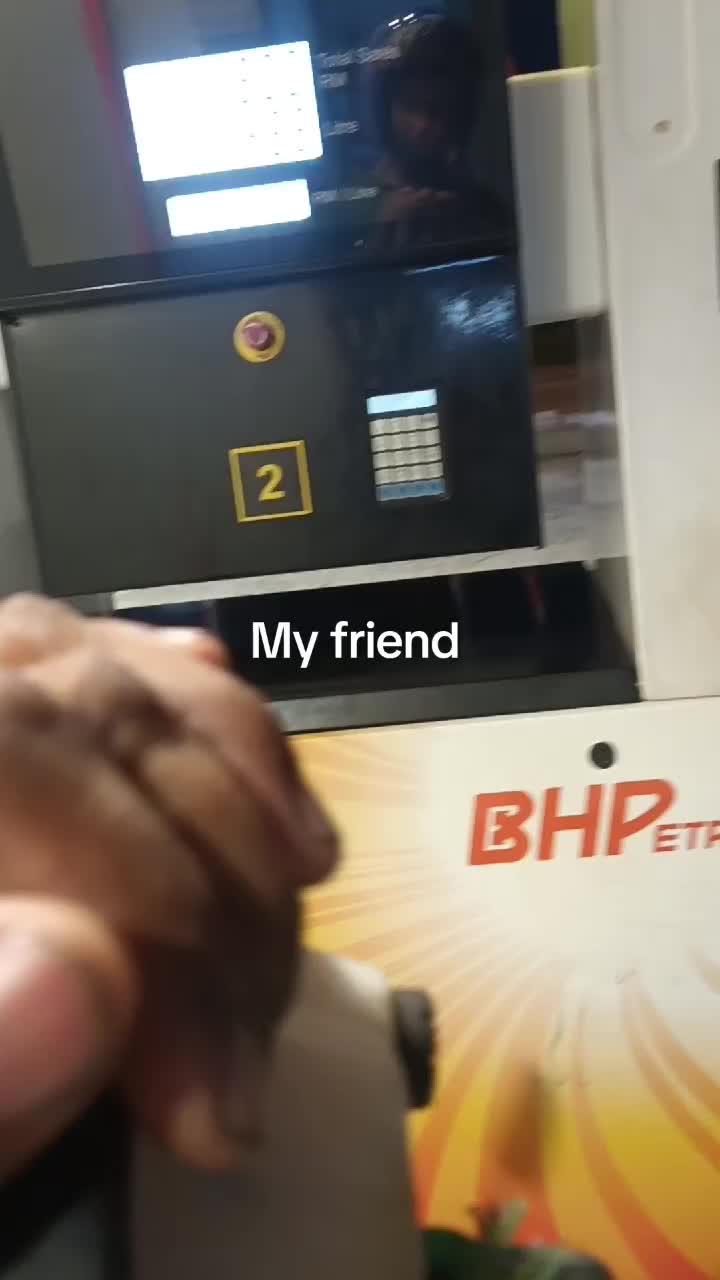 @👤