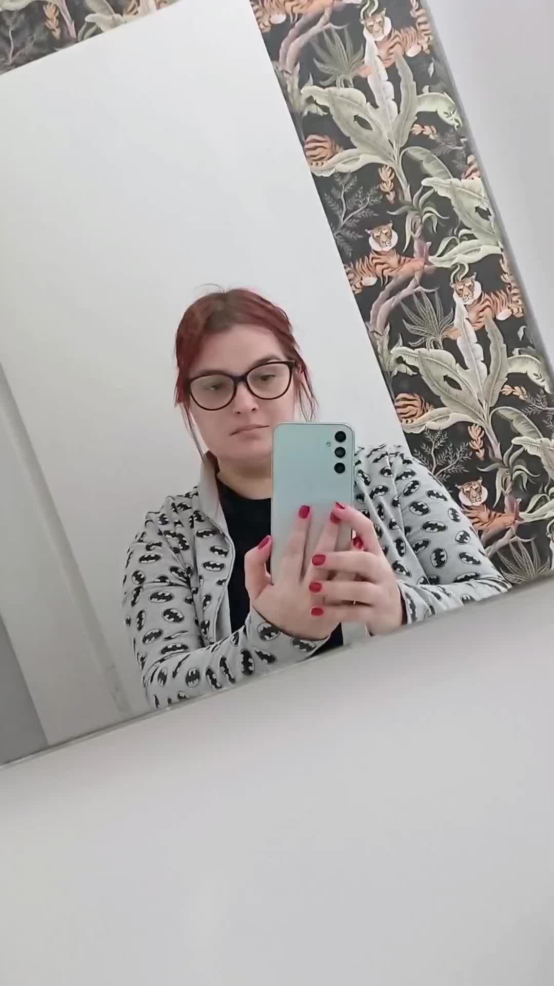 @Ciberella