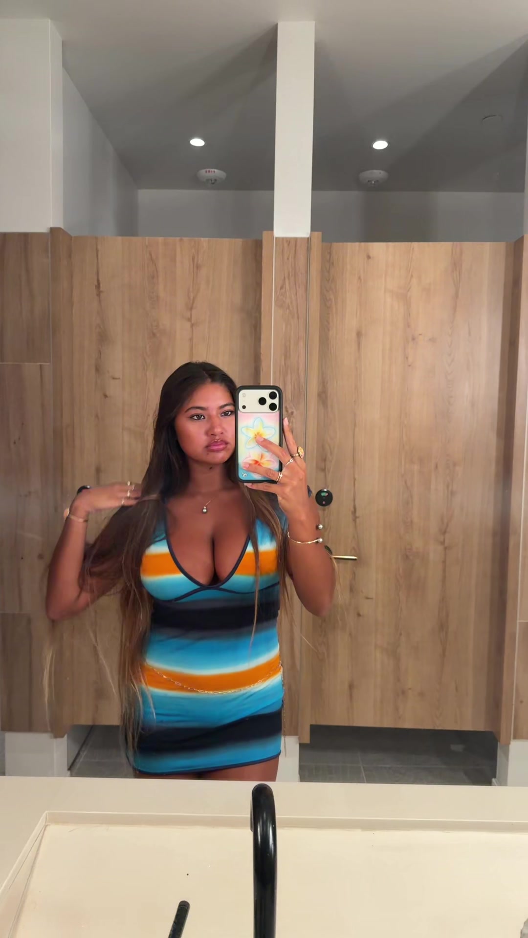 @reynastitelyy
