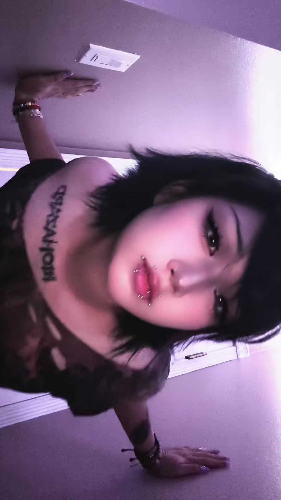 @๐ช๐จ๐น๐ต๐จ๐ฎ๐ฌ