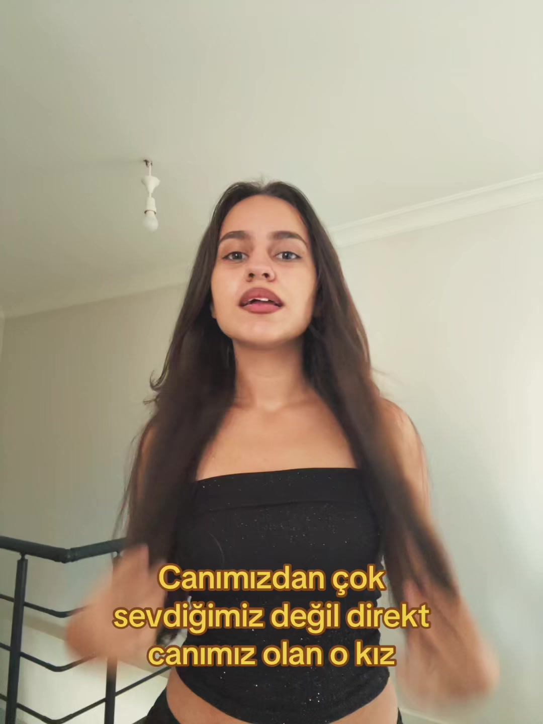 @Esmeralda