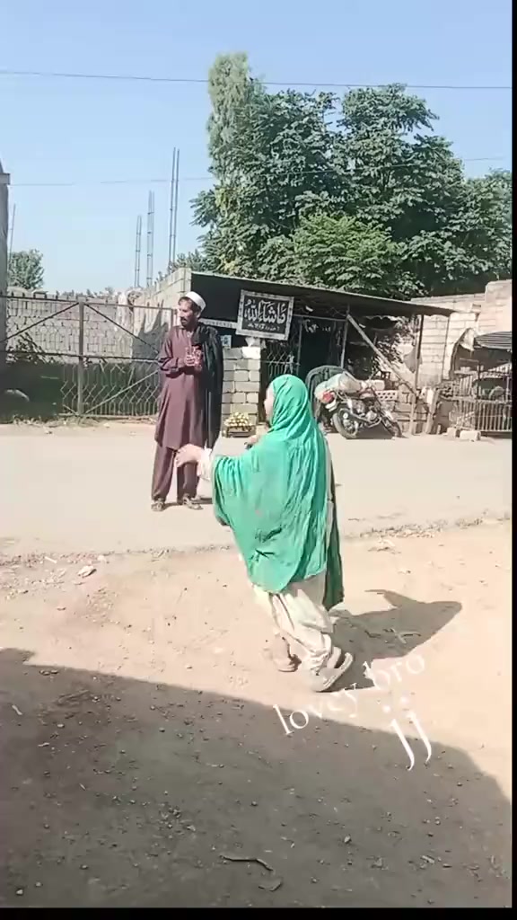 @momand7773