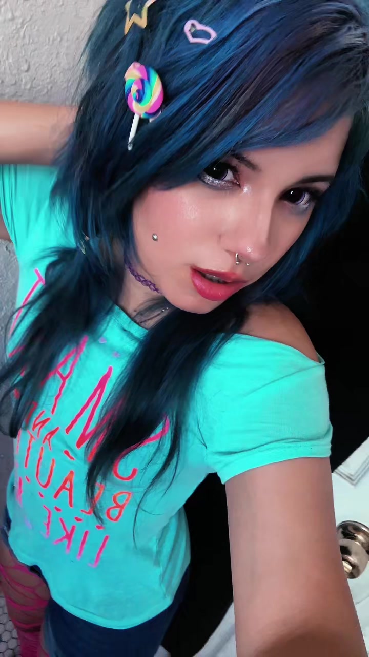 @dyinglivegirl