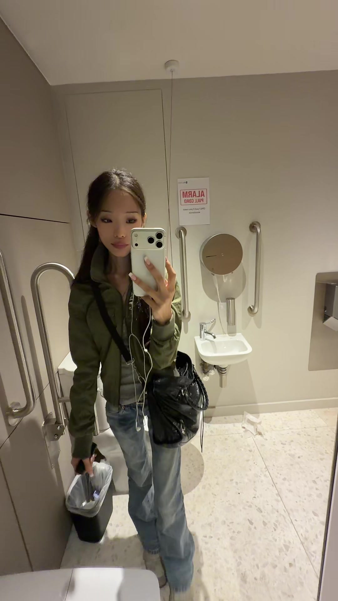 @beesobased