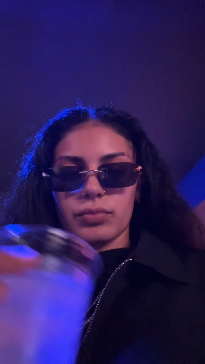 @Dolllamo
