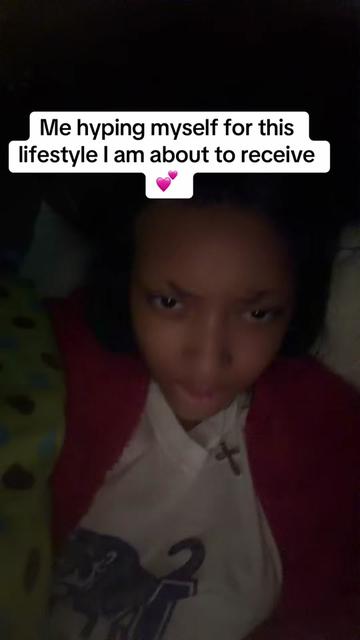 @tikomonroe