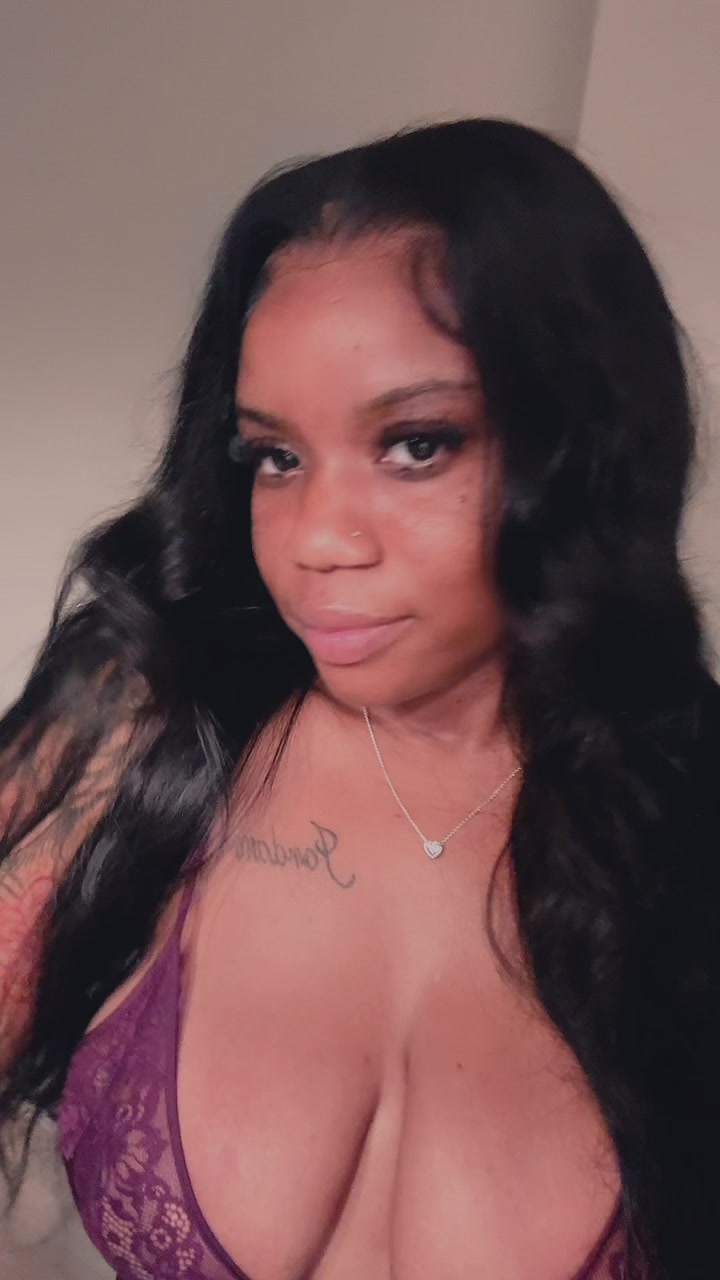 @TheRealAlexisKierra