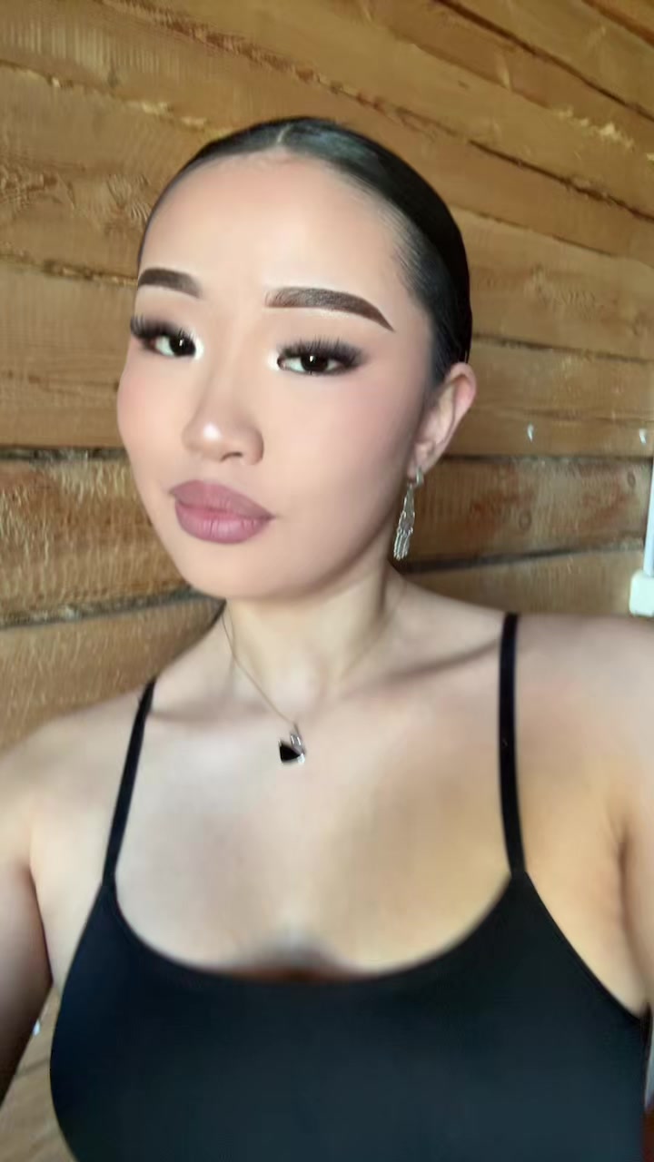 @825