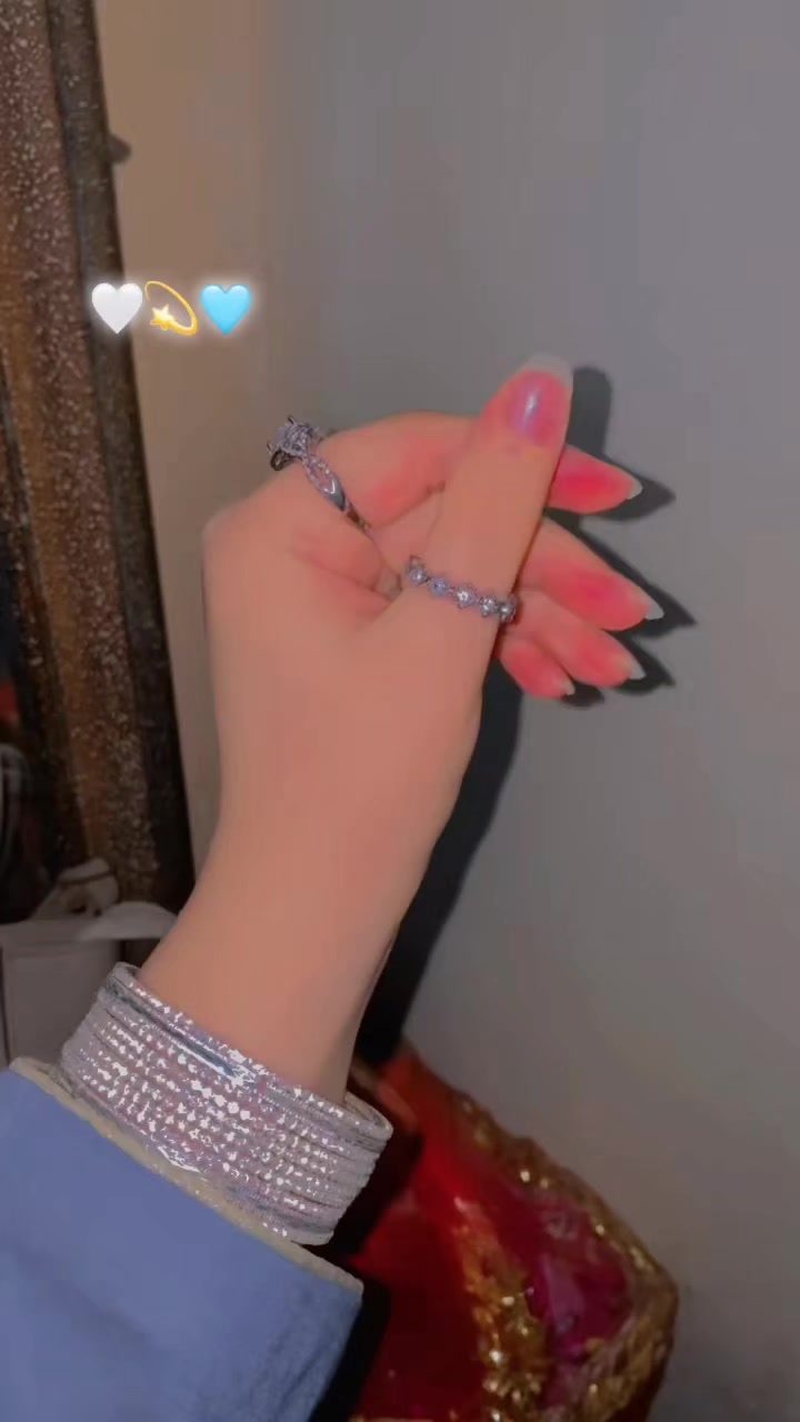 @𝒂𝒏𝒖 𝒎𝒂𝒍𝒊𝒌