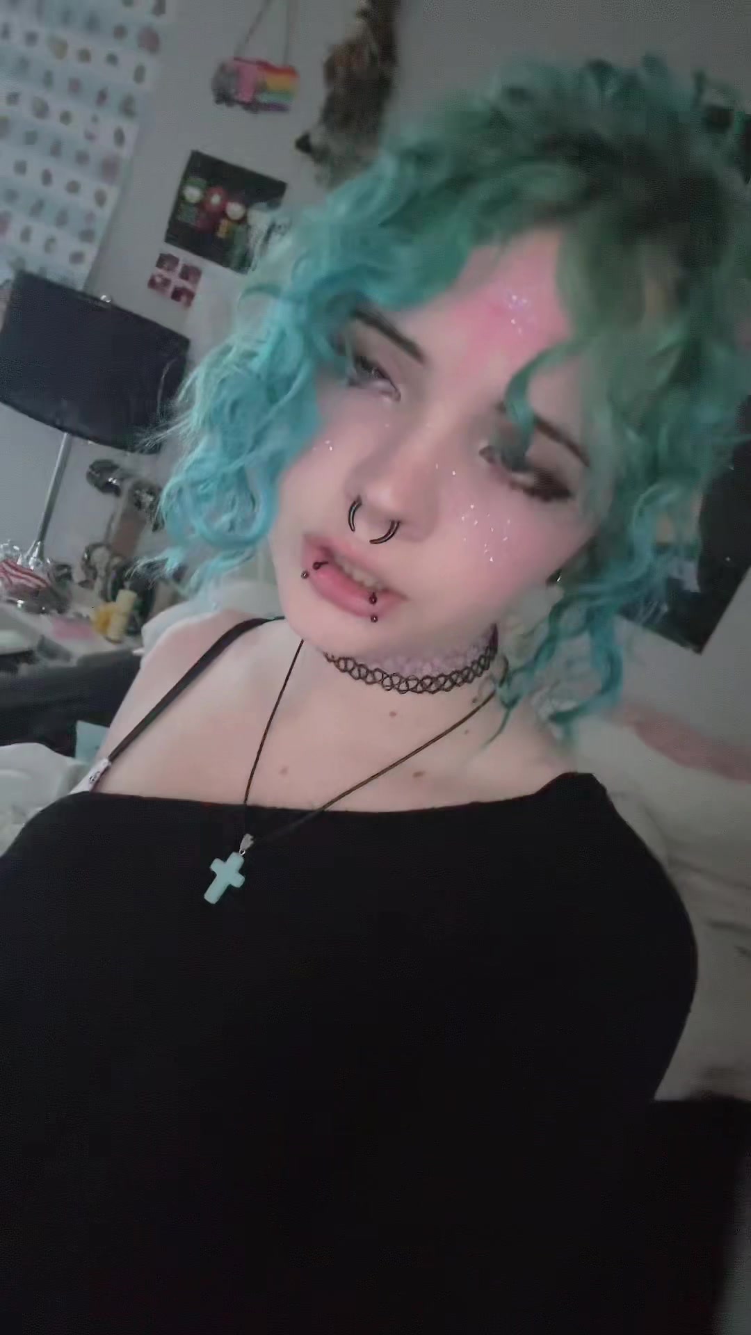 @blushingzombiebabe
