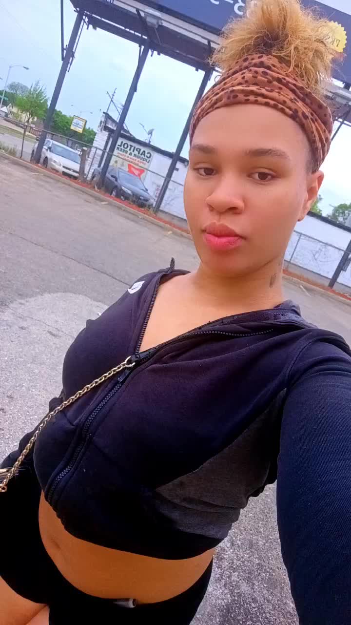 @nieyapretty