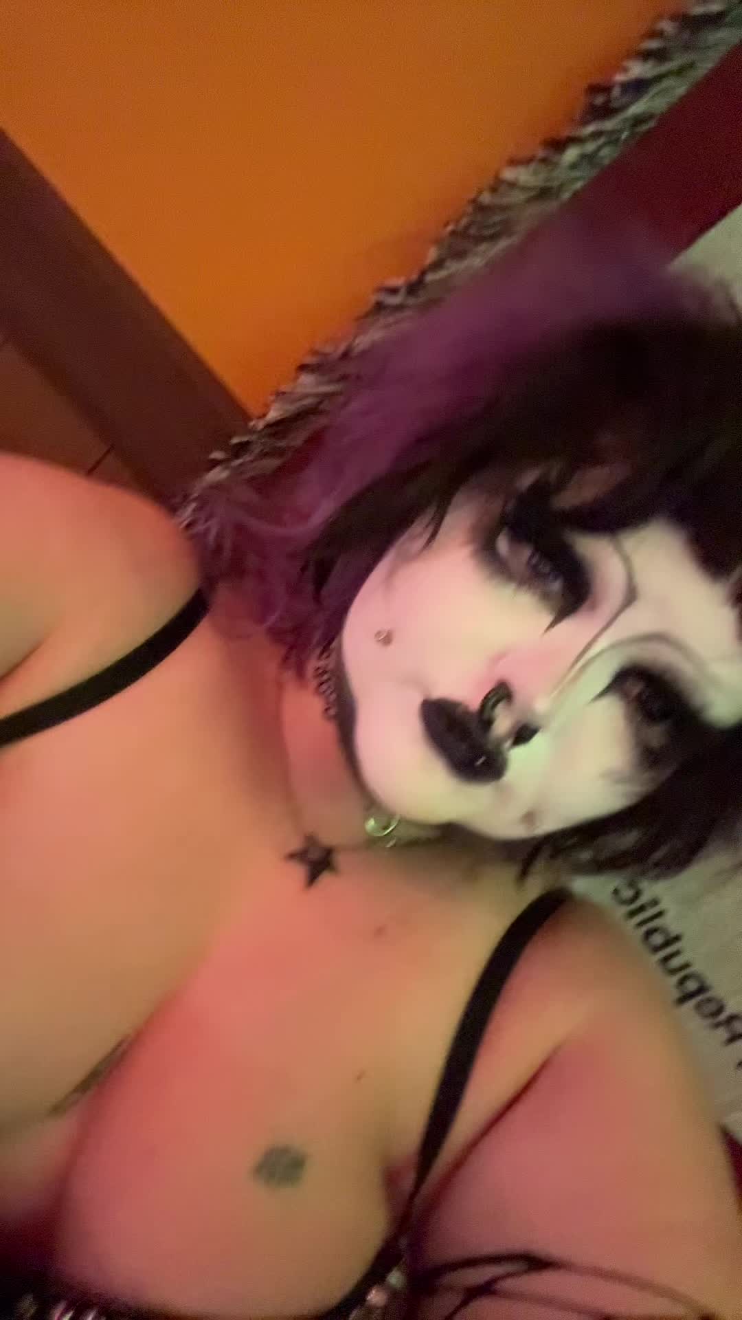 @sexy._.pastel._.gremlin