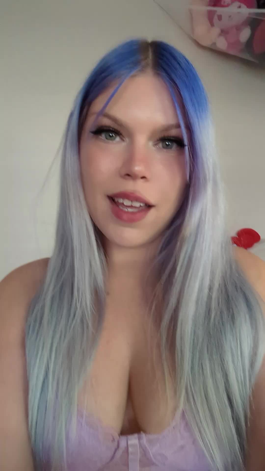 @irlWaifuGoddess
