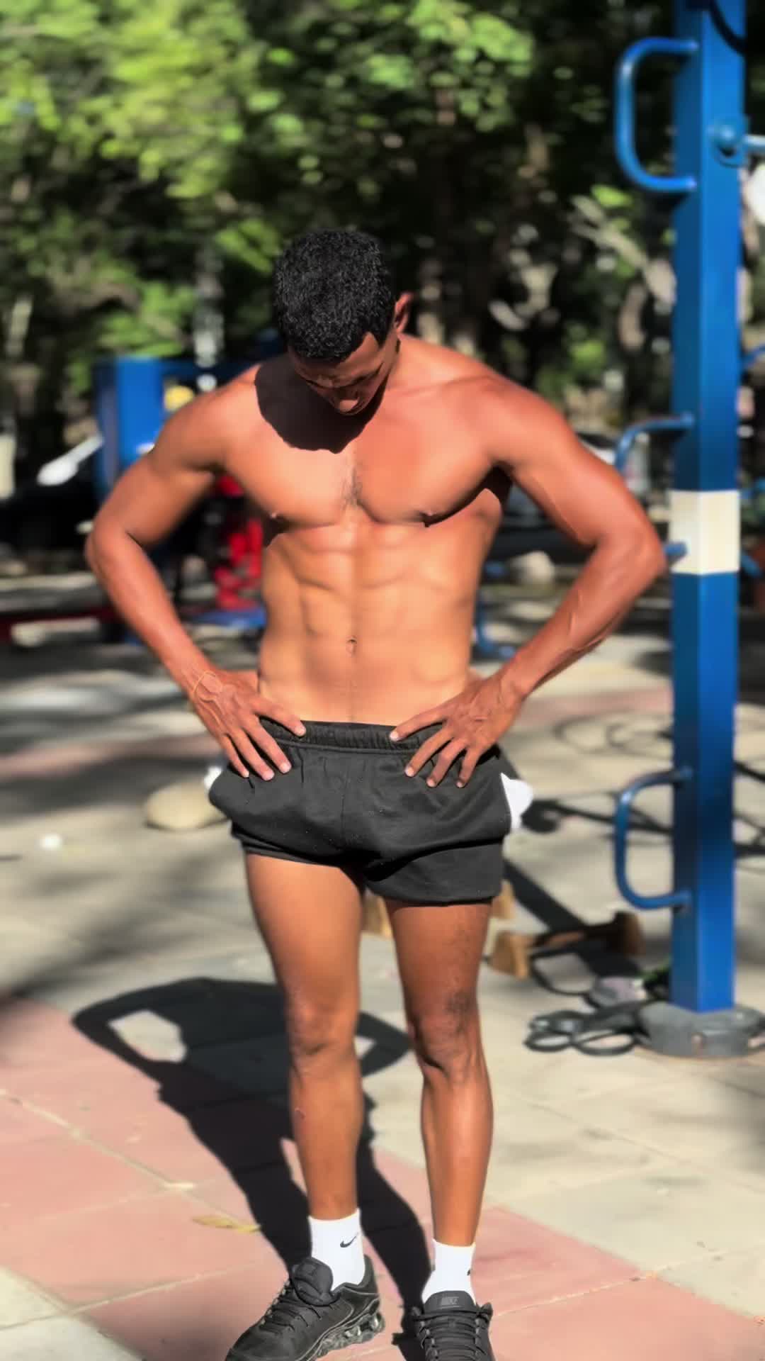 @misscolombia_Ander